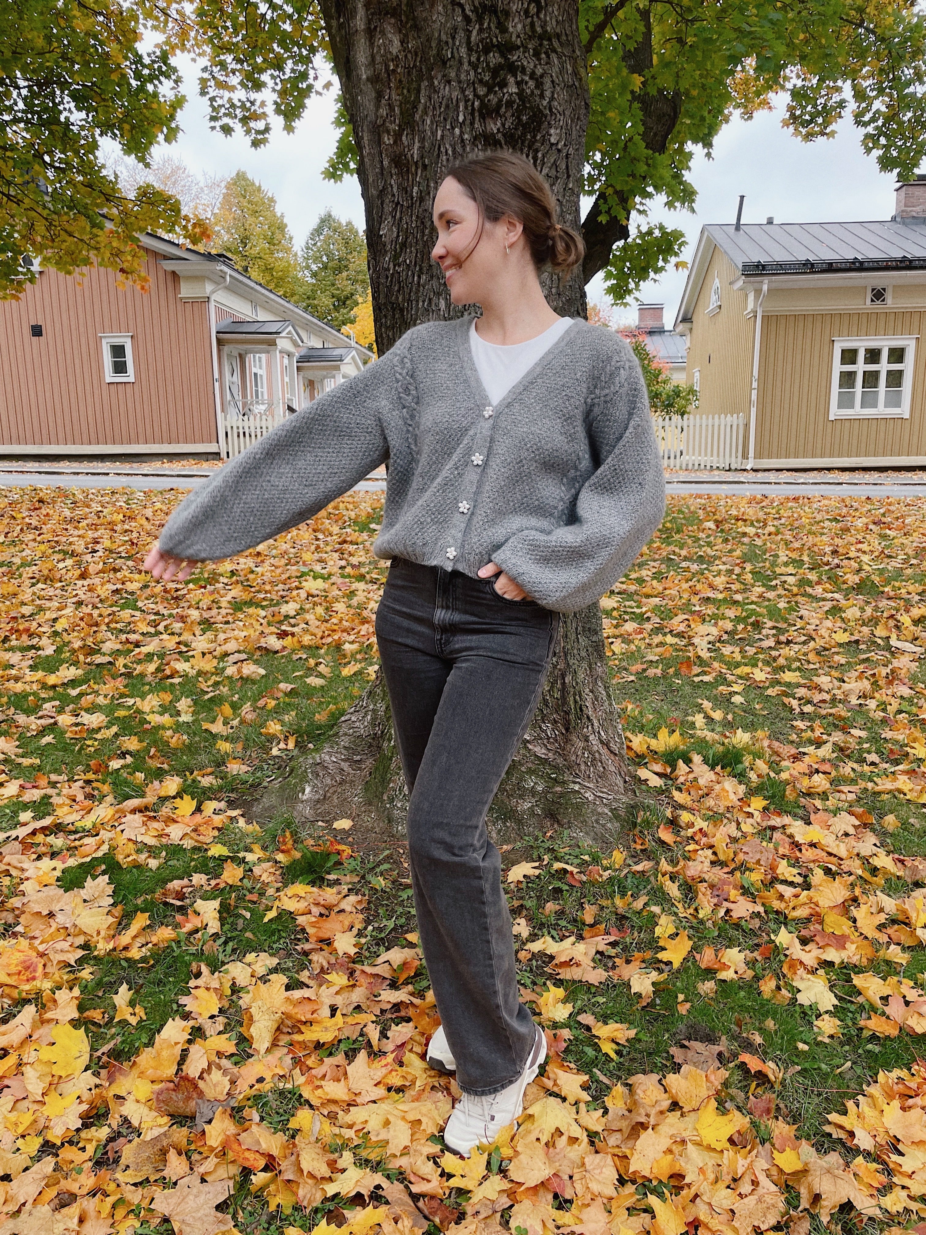 Birgitte Cardigan by Anna Tanskanen