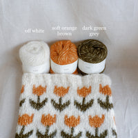 Winter Bulbs Cowl by Laura Menéndez