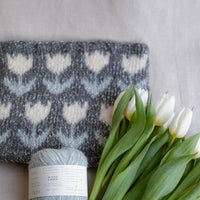 Winter Bulbs Cowl by Laura Menéndez