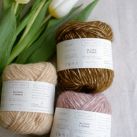 Winter Bulbs Cowl by Laura Menéndez