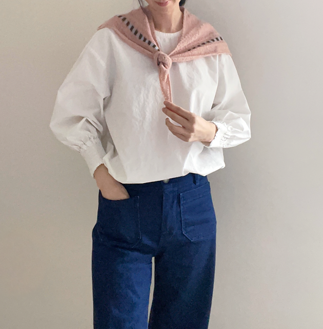 Edelweiss Scarf by Yun Jeong