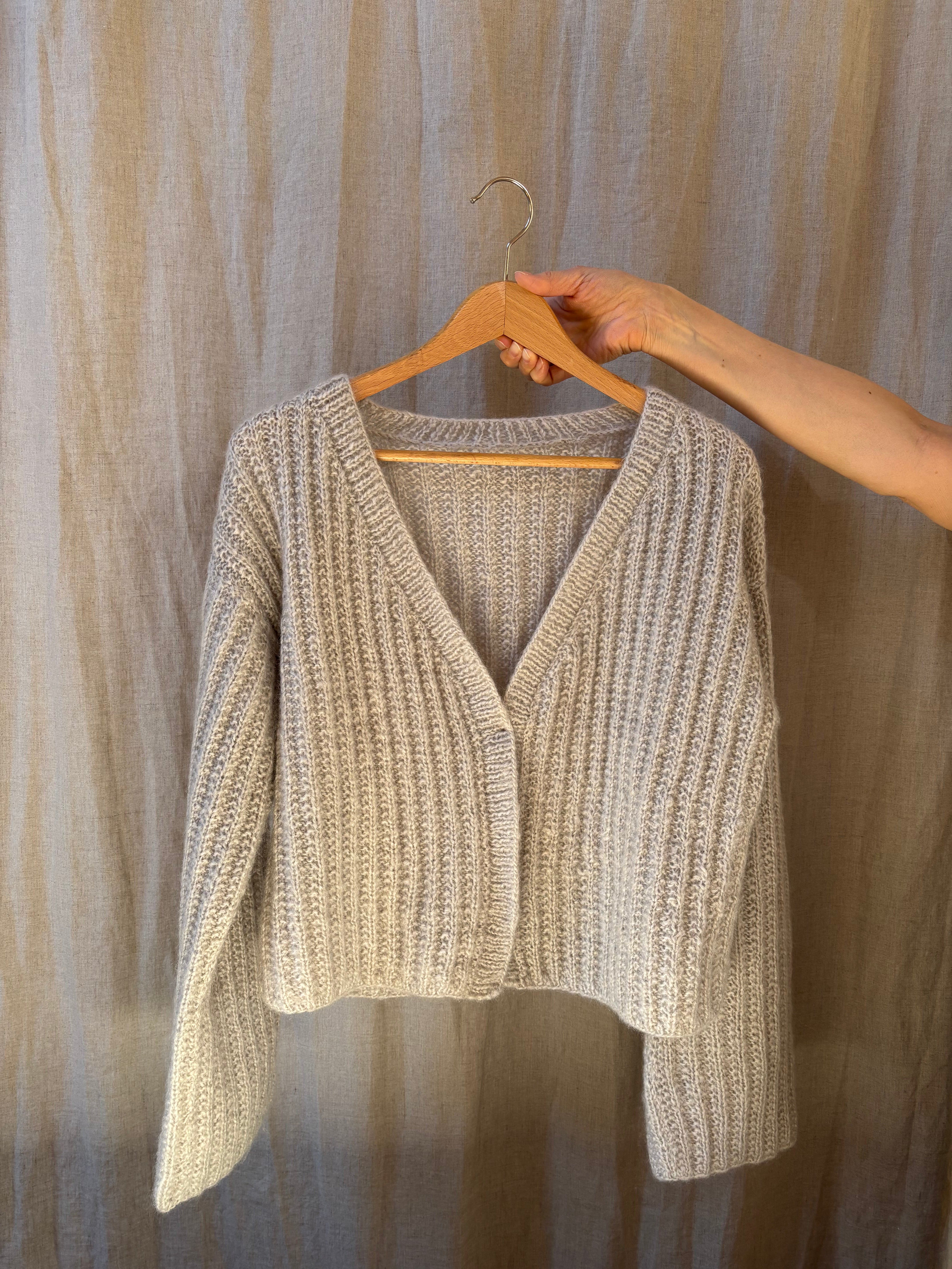 Erin Cardigan by Cecile Fombeur