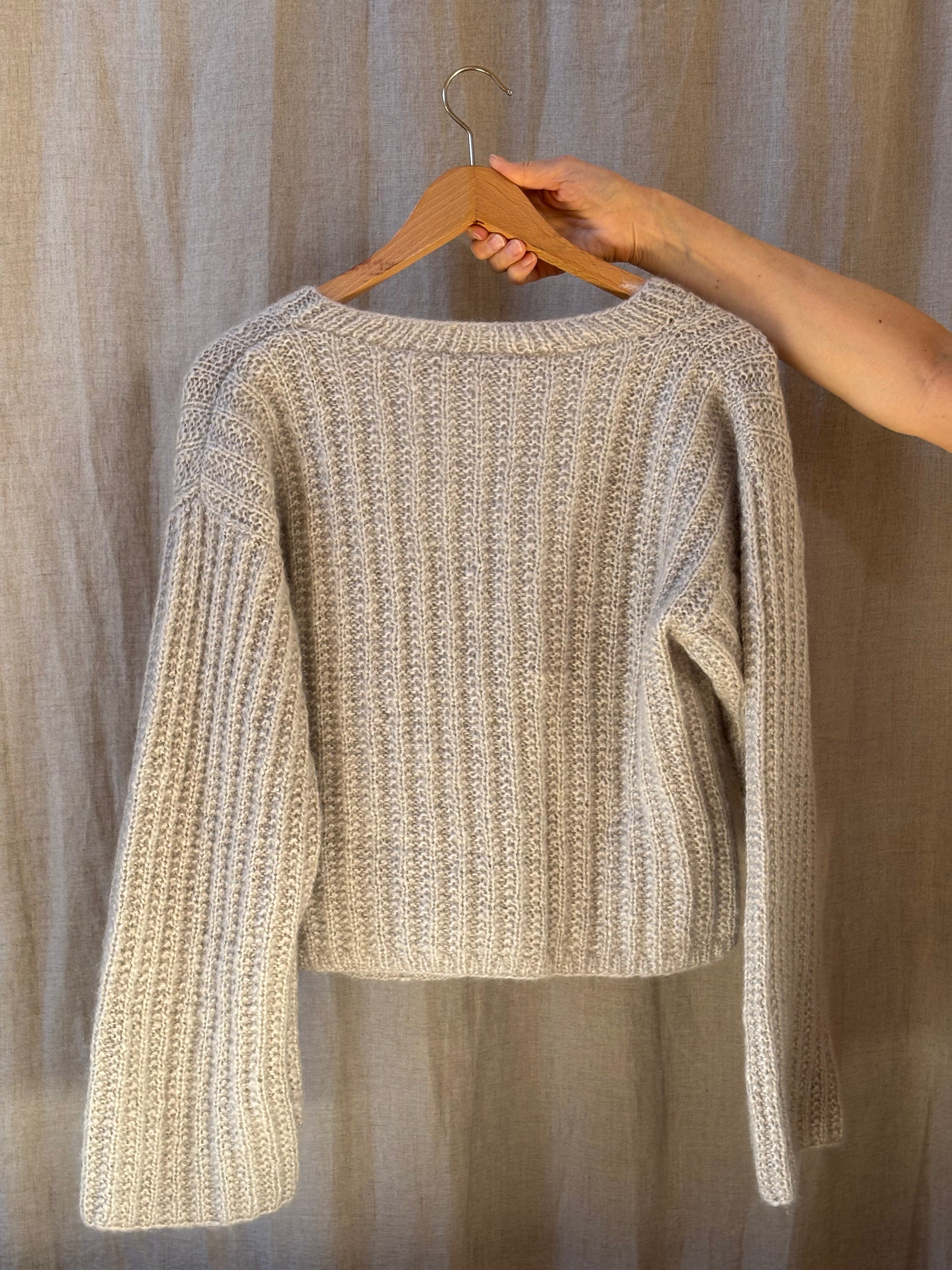 Erin Cardigan by Cecile Fombeur