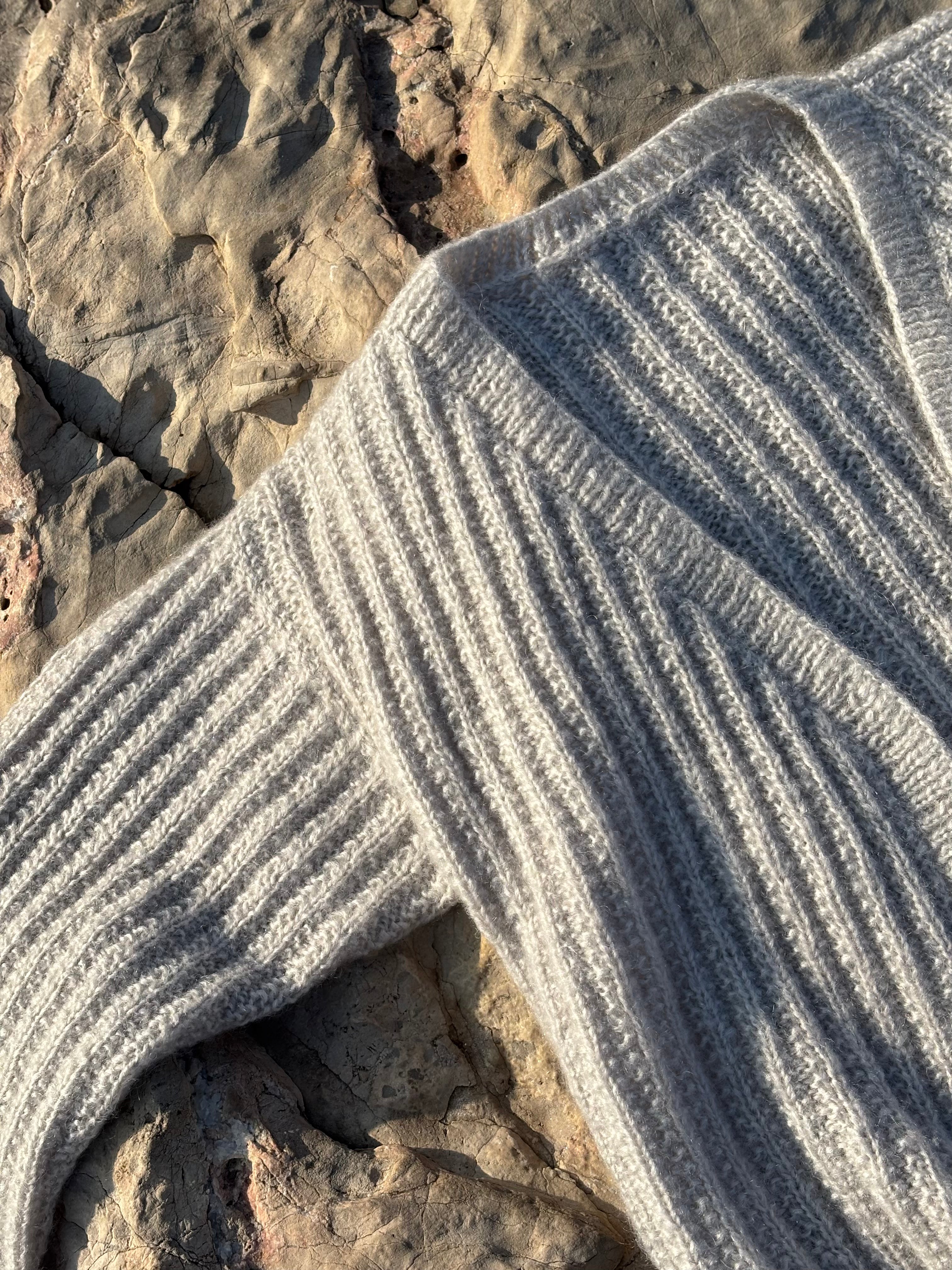 Erin Cardigan by Cecile Fombeur