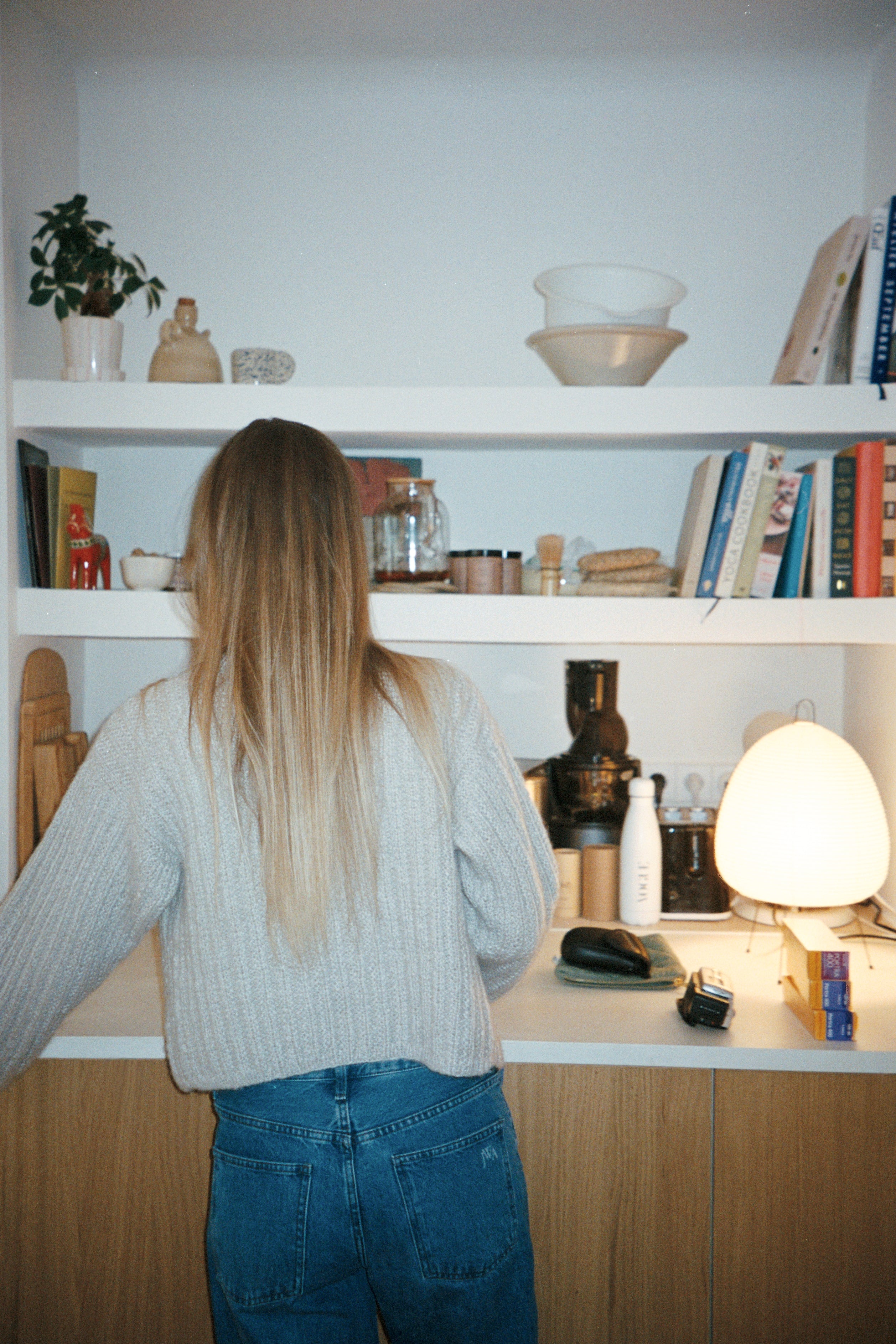 Erin Cardigan by Cecile Fombeur