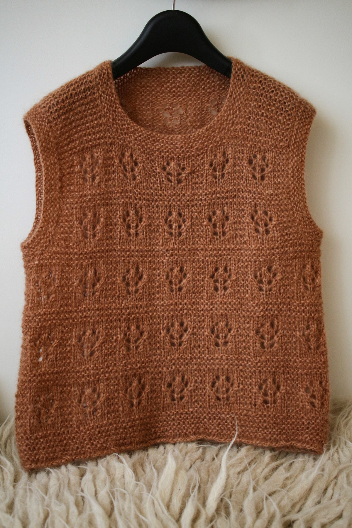 Floks Vest by Teti Lutsak