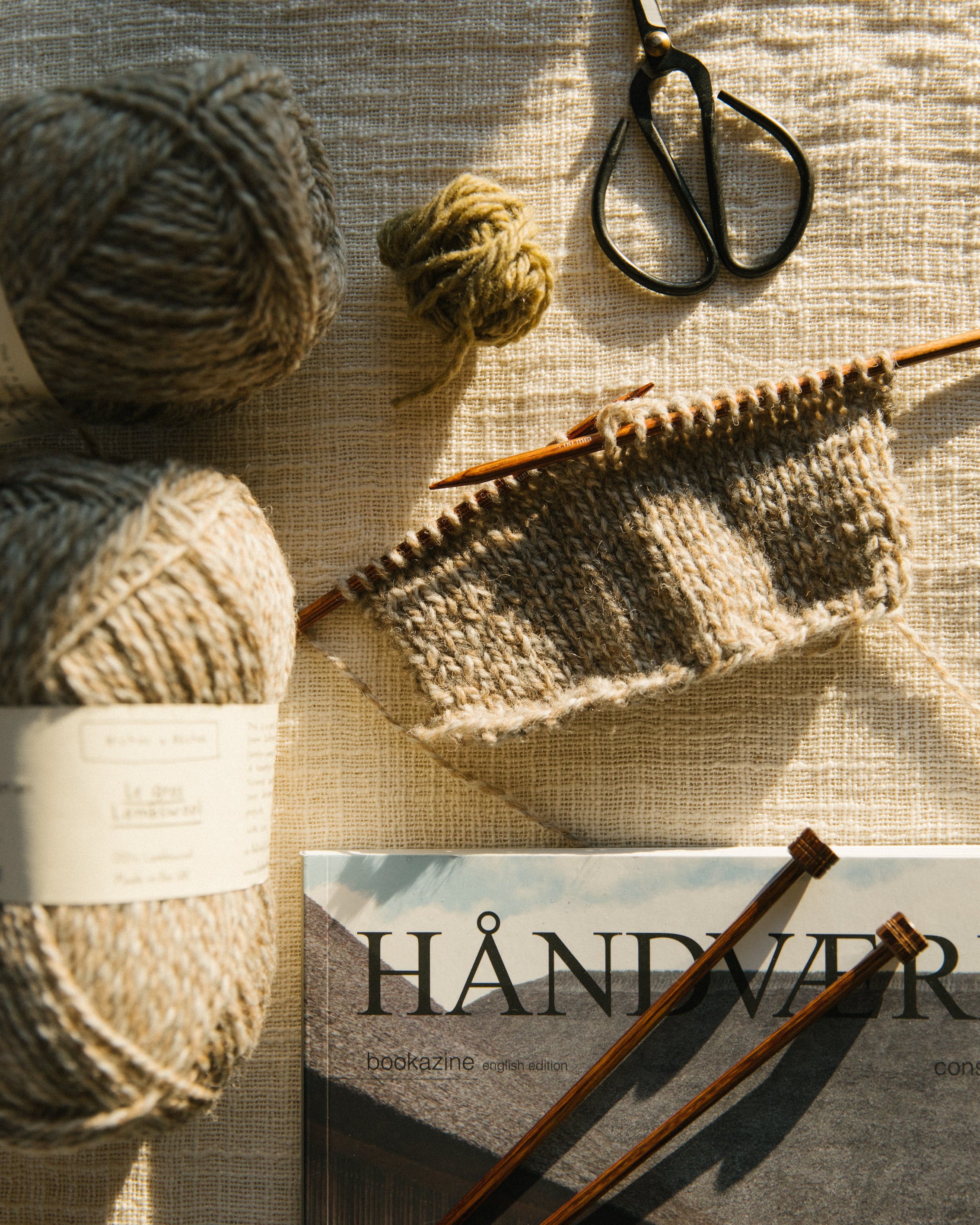 To Draw Sweater by Rie Kouvive