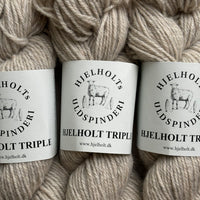 Dagmar Jacket by PetiteKnit x Hjelholt