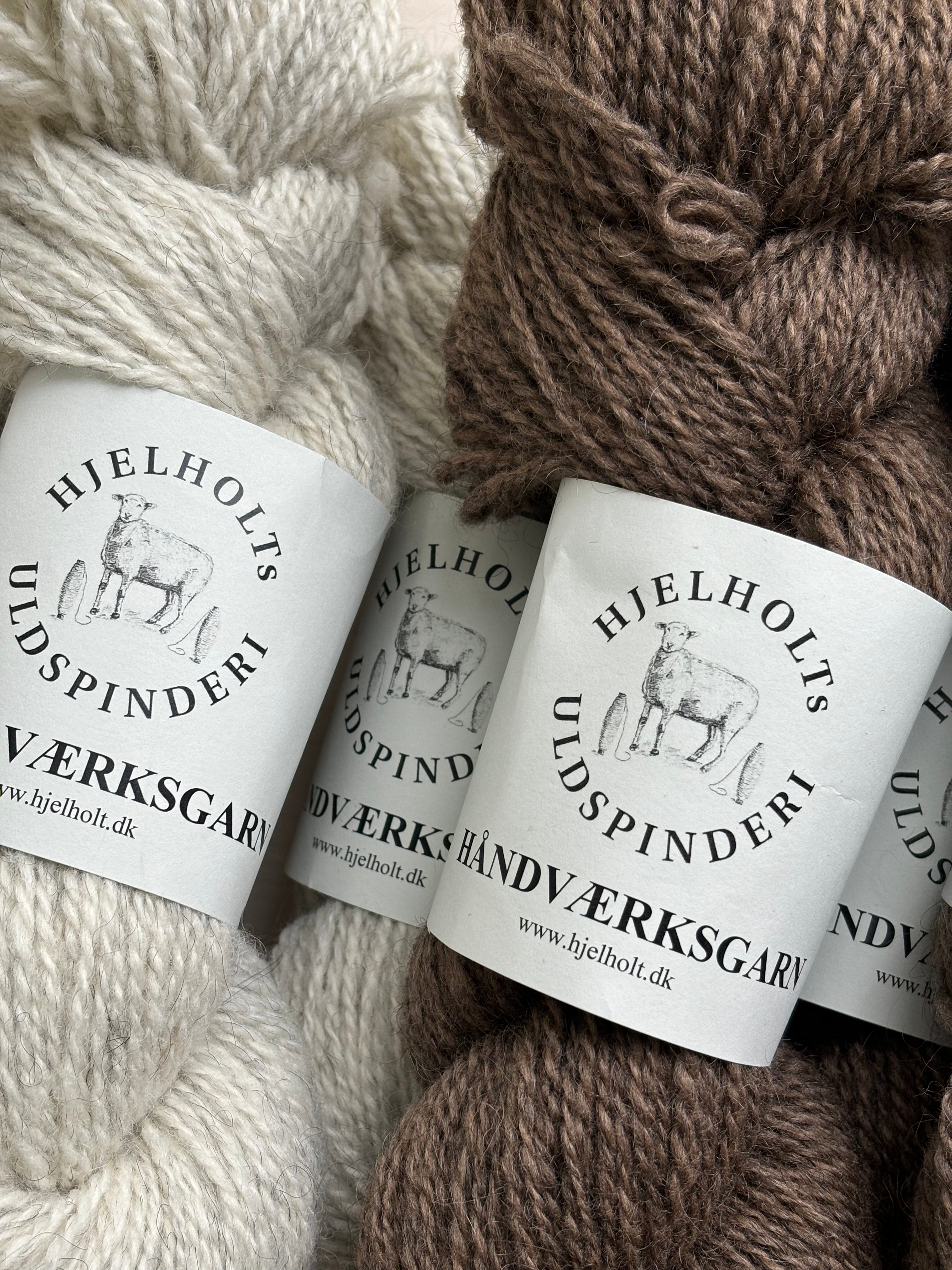 Eurus Slipover by AegyoKnit x Hjelholt