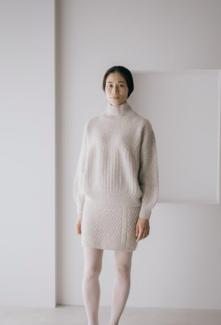 Janvier Pullover by Rui Yamamuro from the book Common Thread