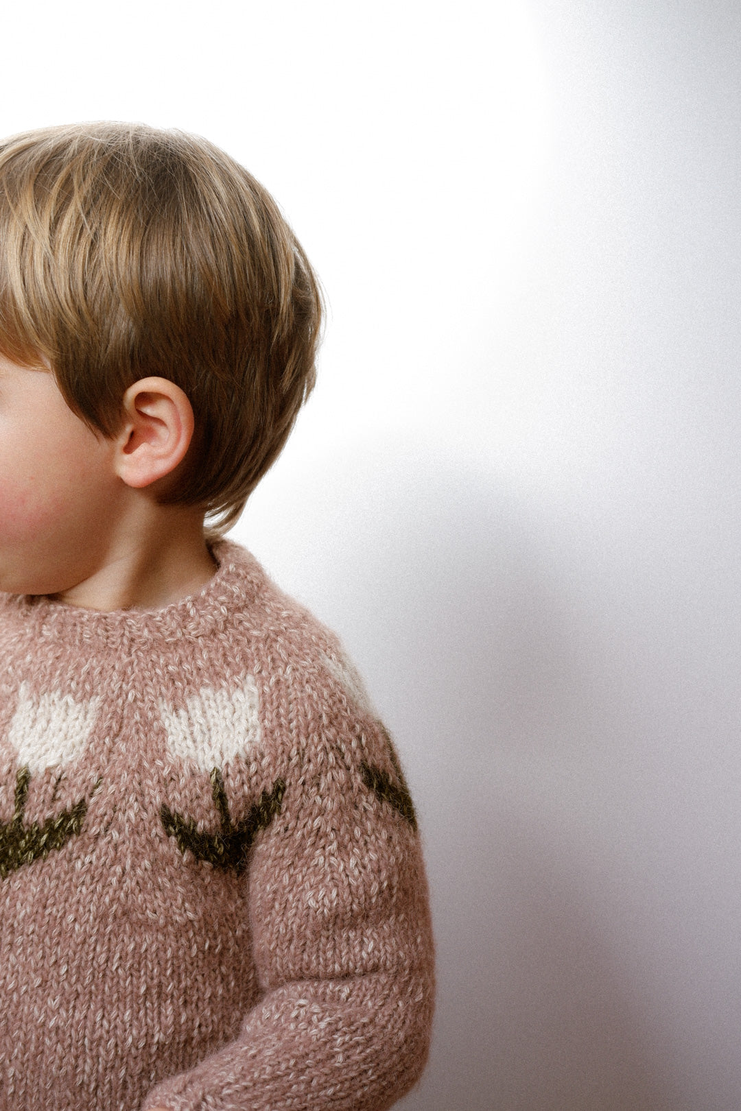 Winter Bulbs Sweater Junior Version by Laura Menendez Mimosa Cafe Lanar