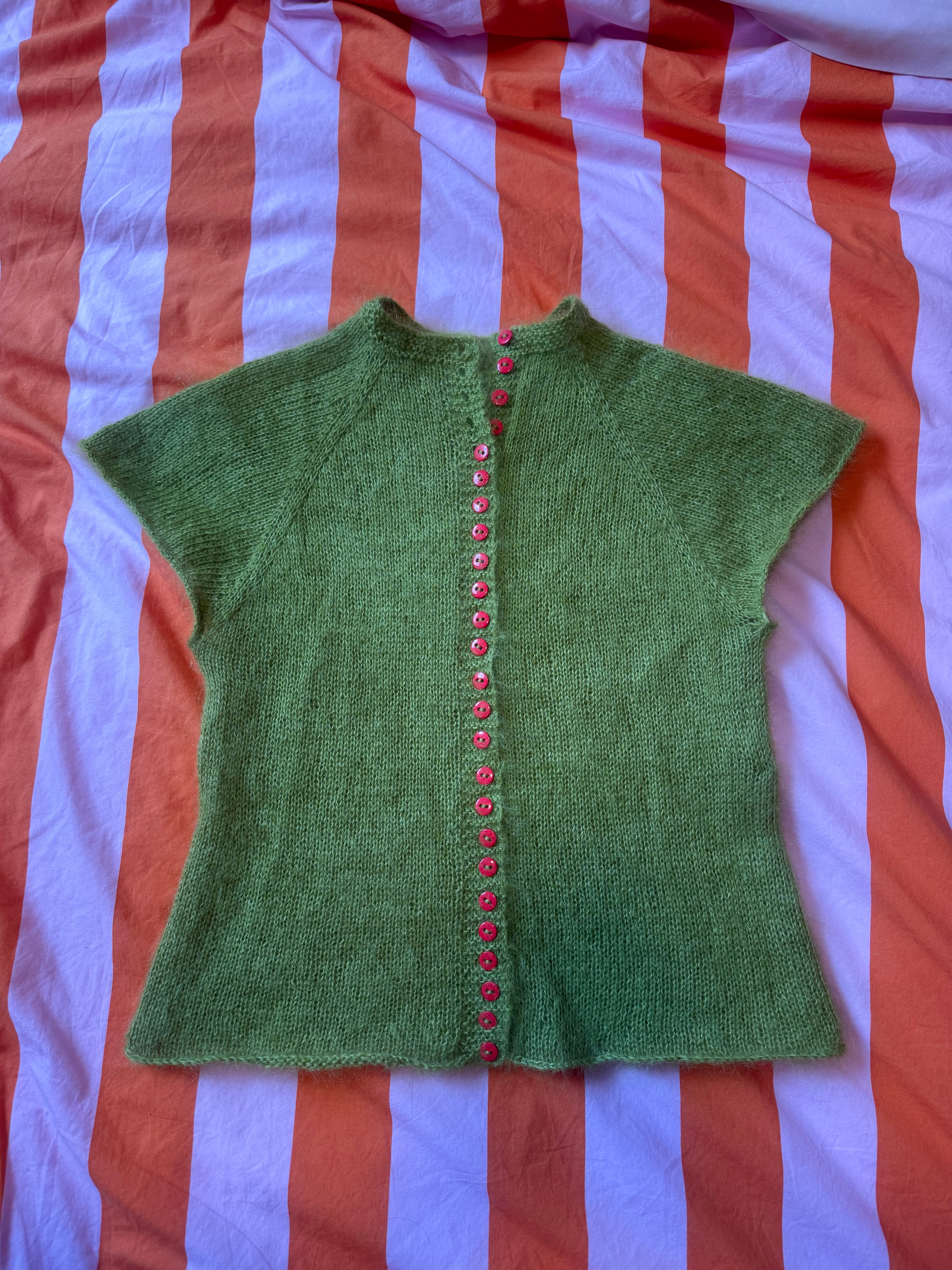 Le Petit Raglan by Filles Heureuses