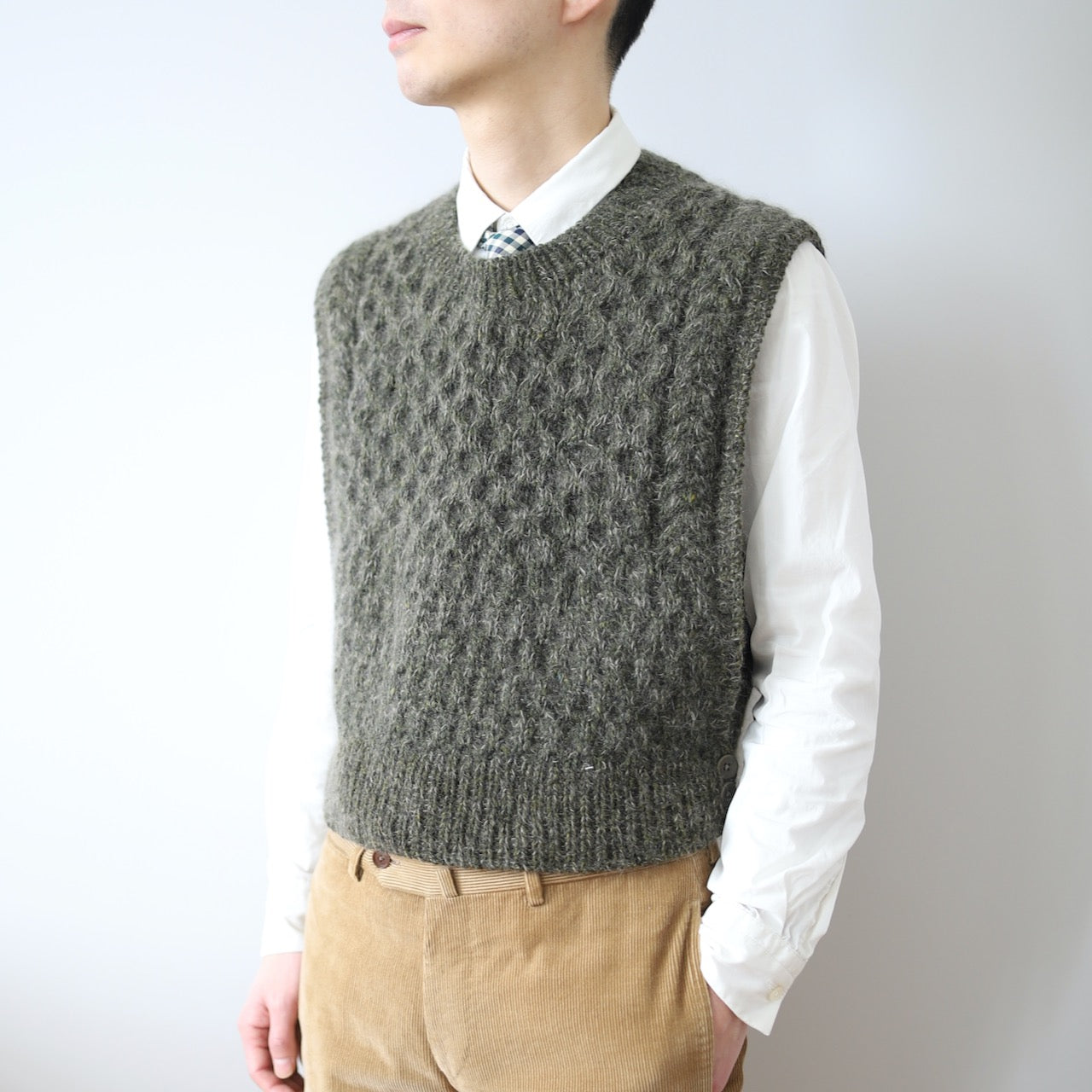 Nid Dickey-Vest by Rui Yamamuro