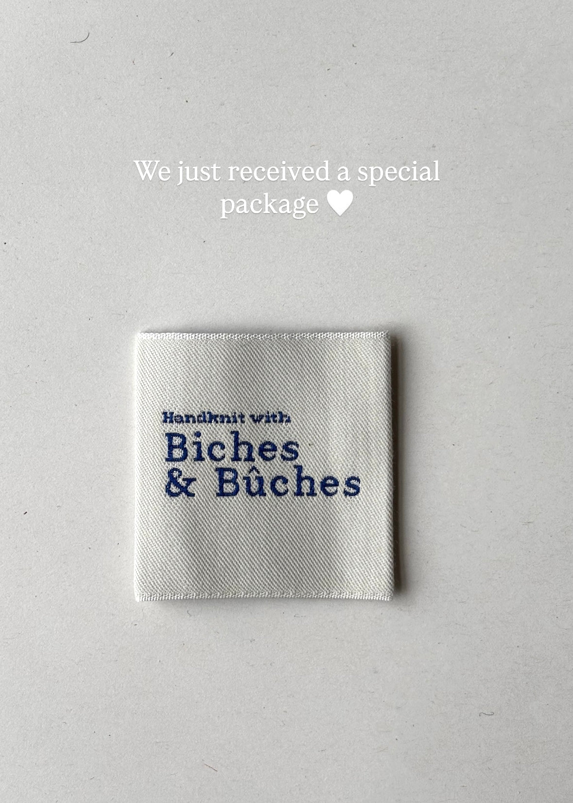 Sew-in Biches & Bûches Signature Label