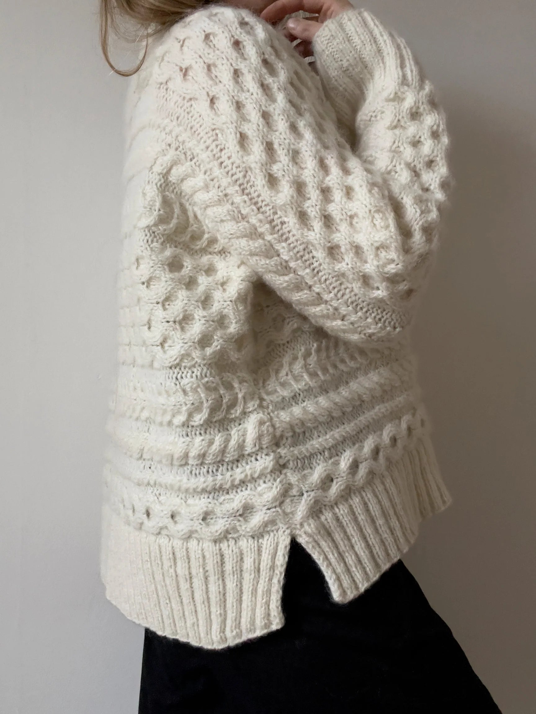 Eurus Sweater by AegyoKnit x Hjelholt