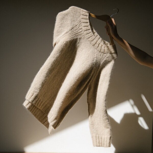 Julie Hoover - The Harden Pullover kit de laine