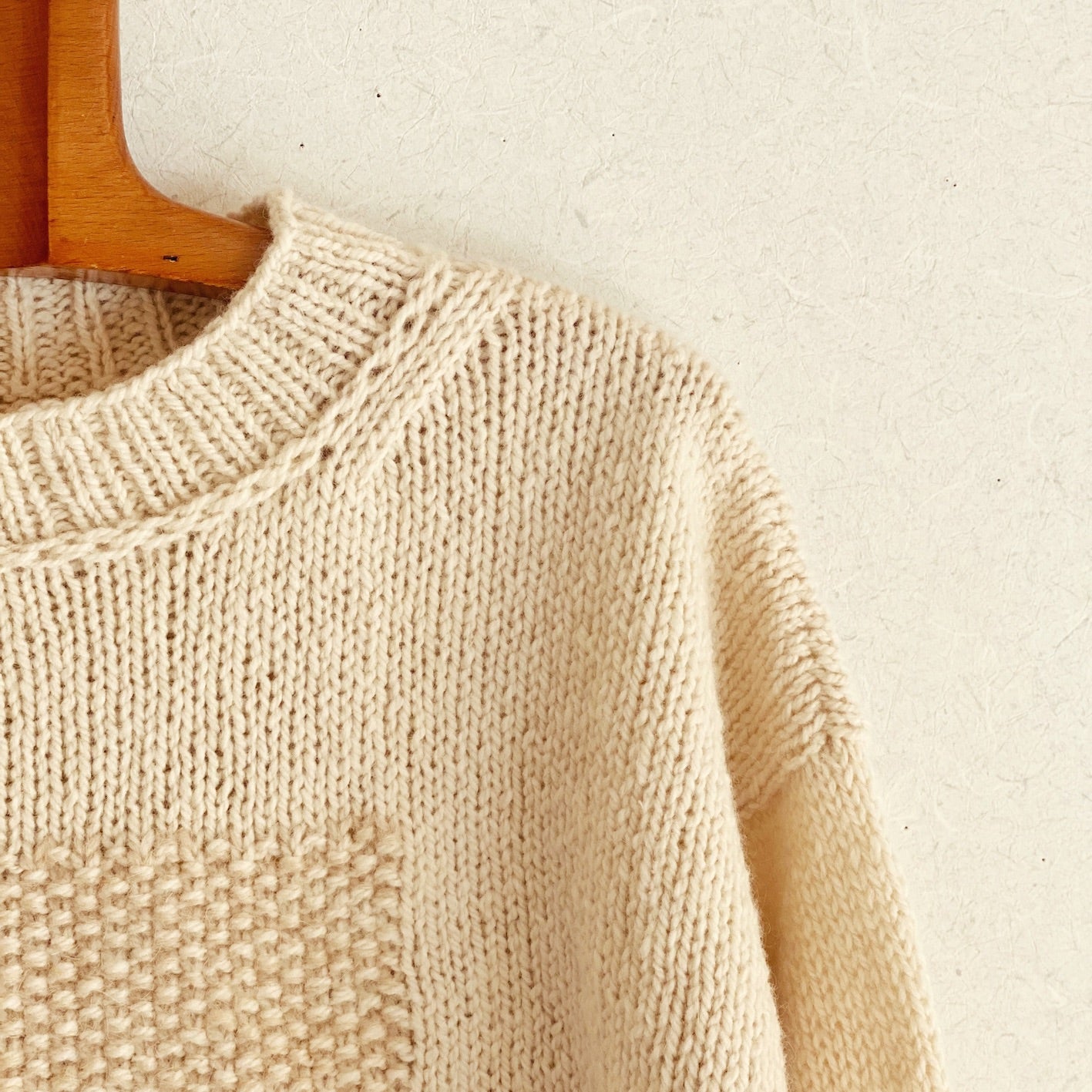 To Draw Sweater by Rie Kouvive