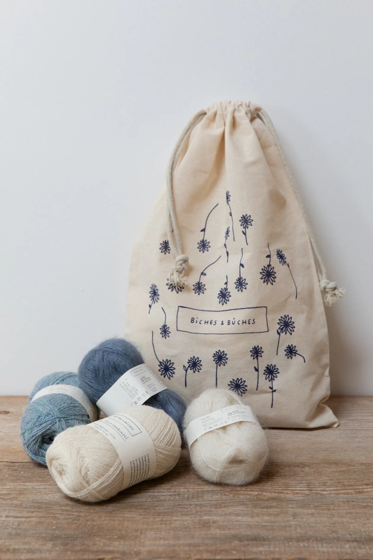 The Biches & Bûches Flower Pouch