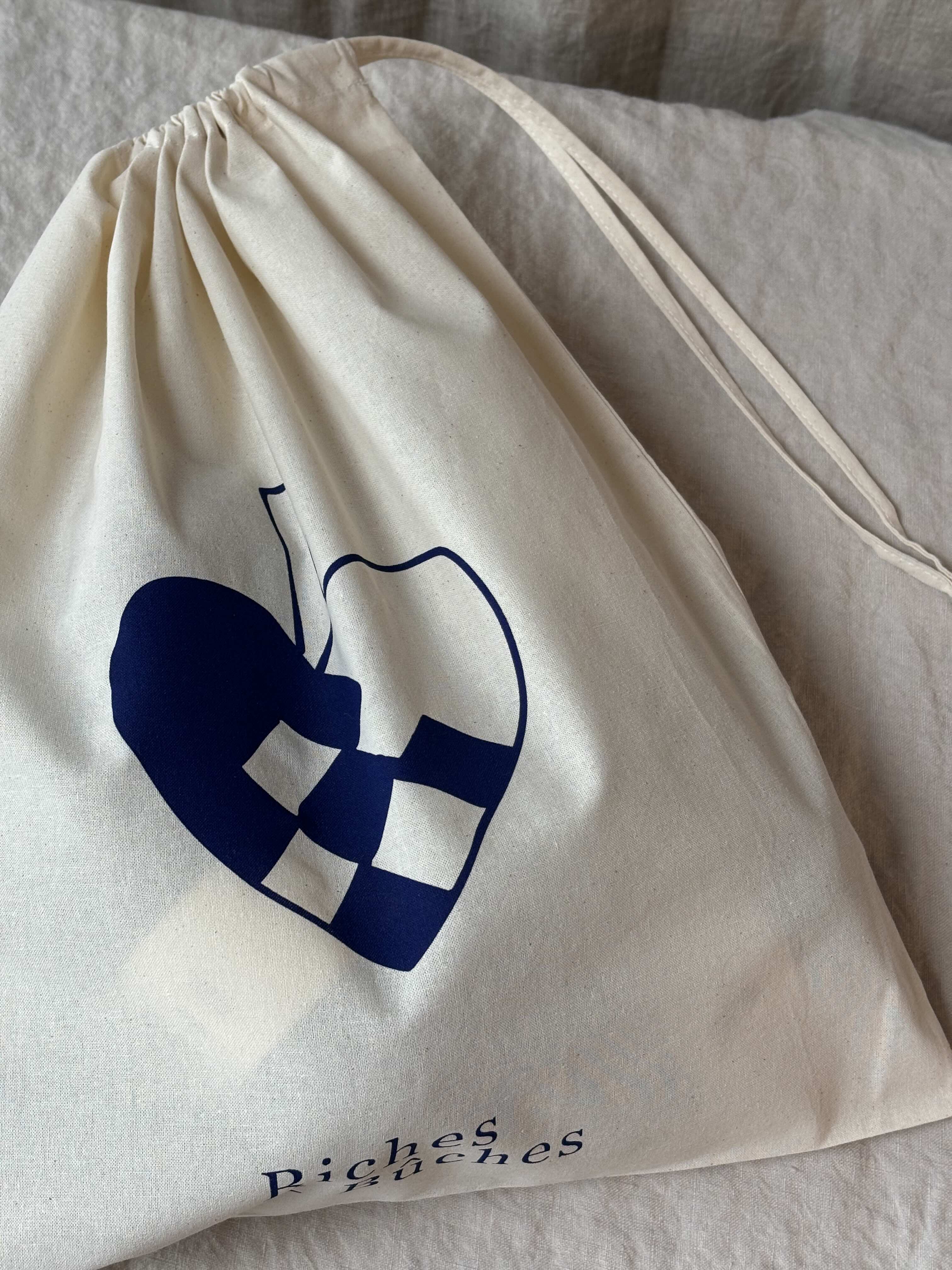 The Biches & Bûches Pouch