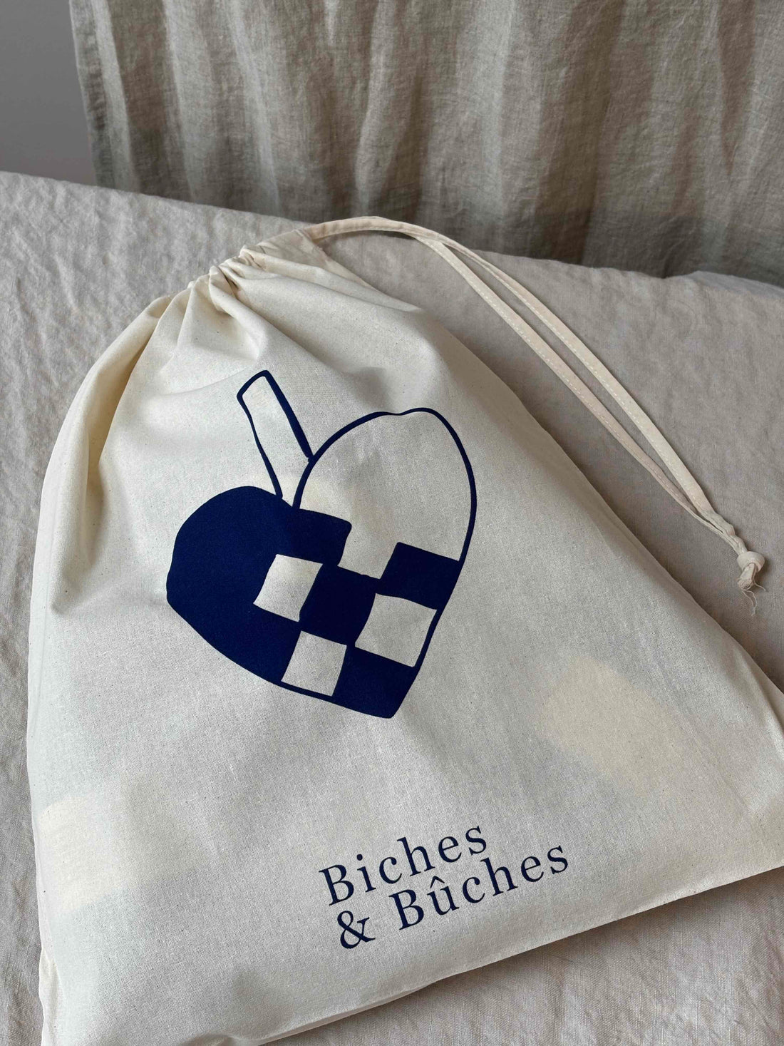 The Biches & Bûches Pouch