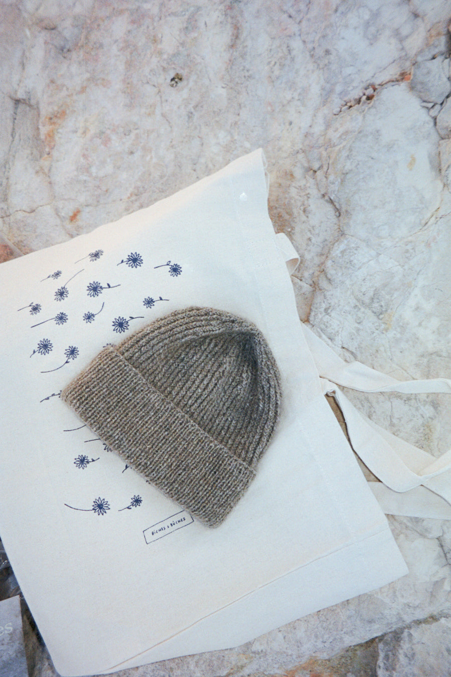 Matilda Mittens & London Beanie 🎀 Special December Knitting Kit