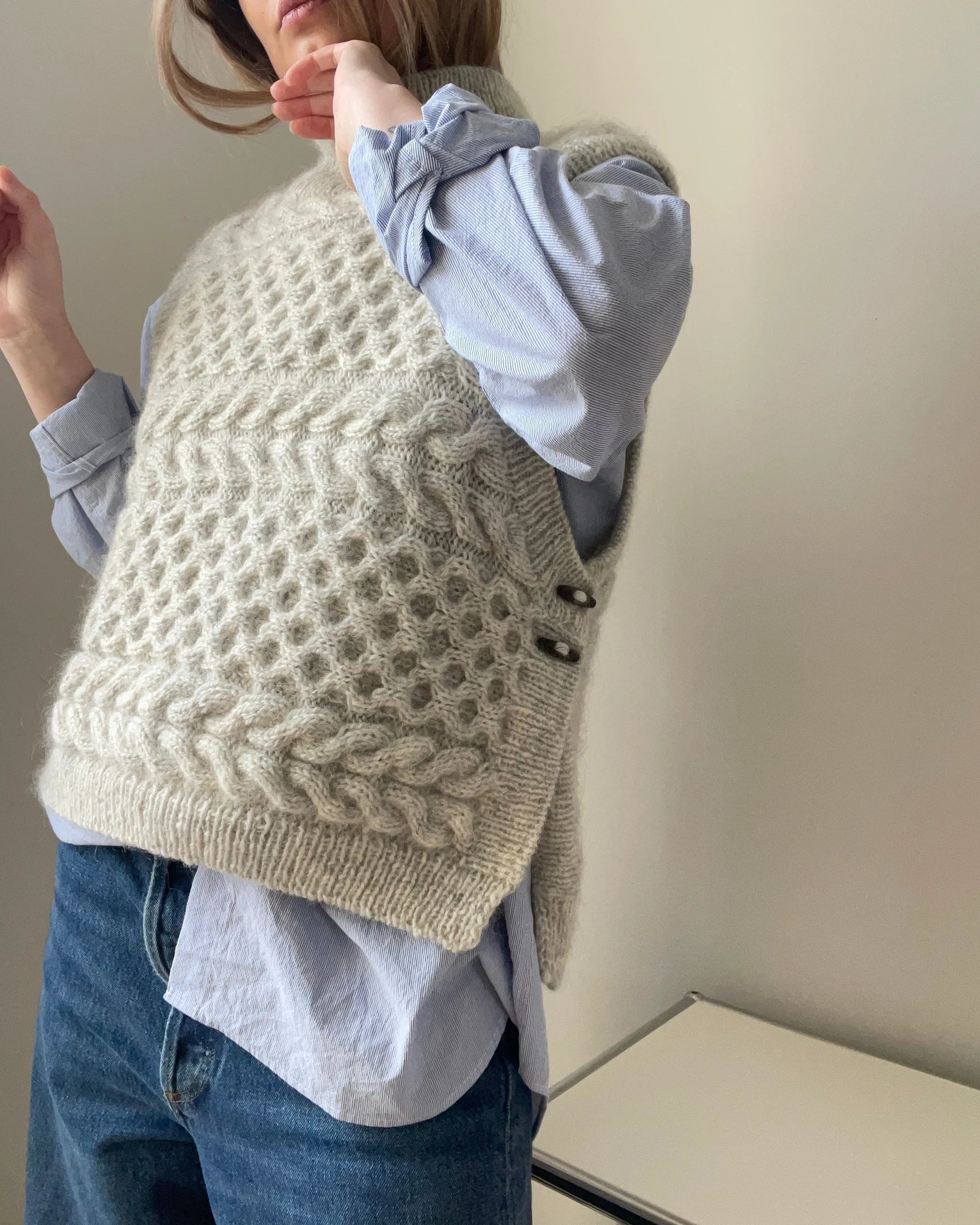 Eurus Slipover by AegyoKnit x Hjelholt