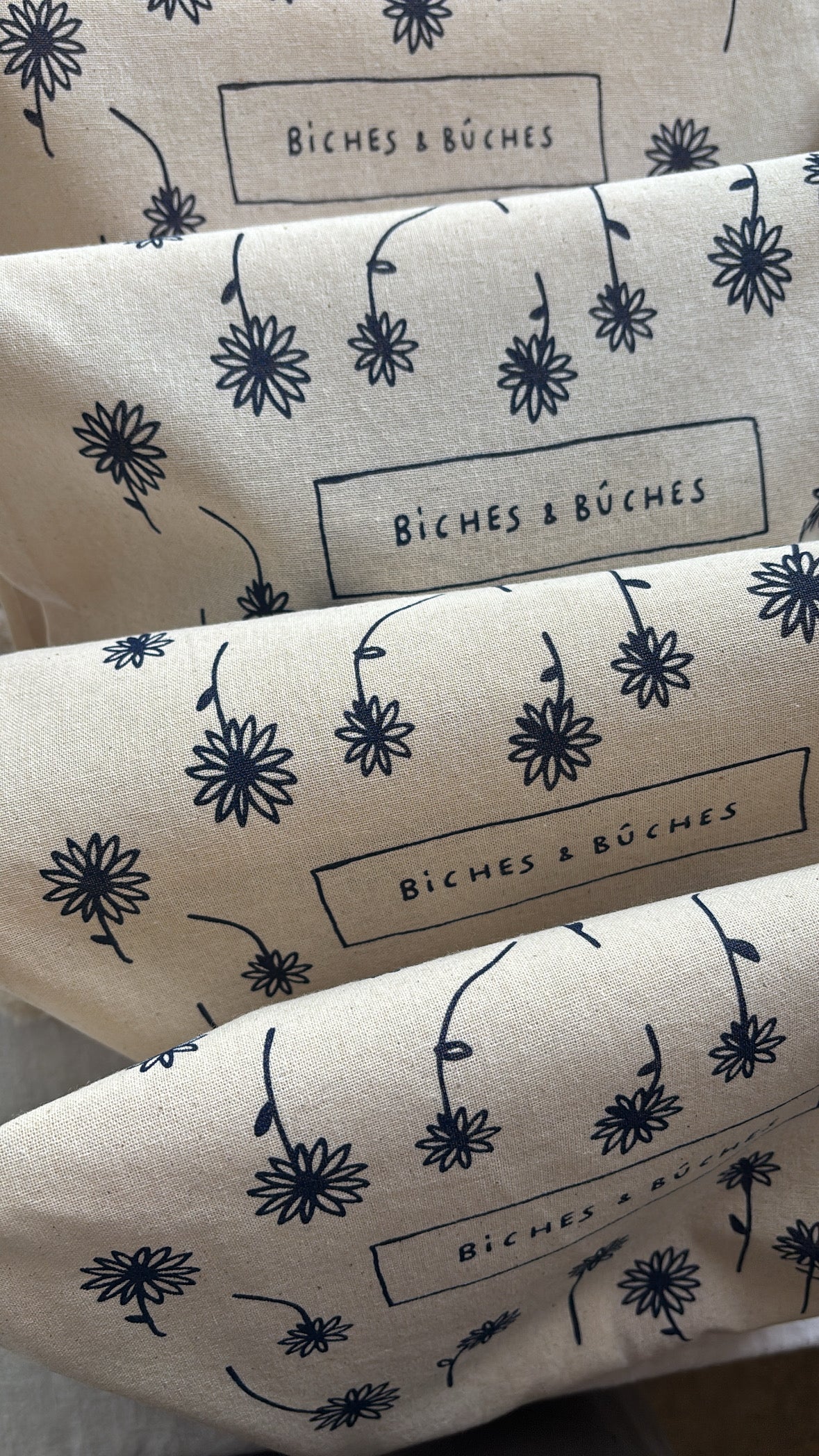 The Biches & Bûches Flower Pouch