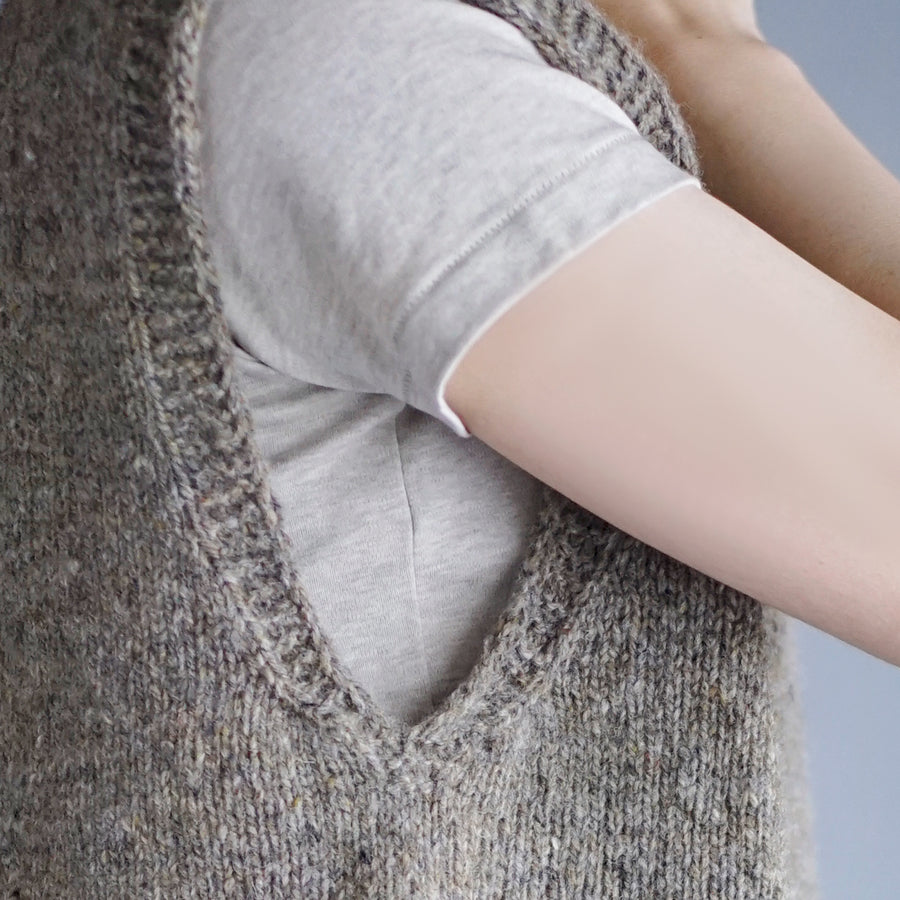 Garter Edge Vest by Noriko Ichikawa