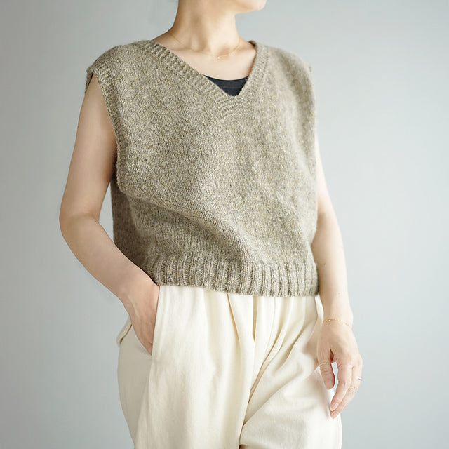 Garter Edge Vest by Noriko Ichikawa