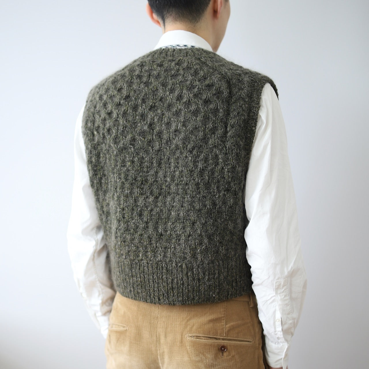 Nid Dickey-Vest by Rui Yamamuro