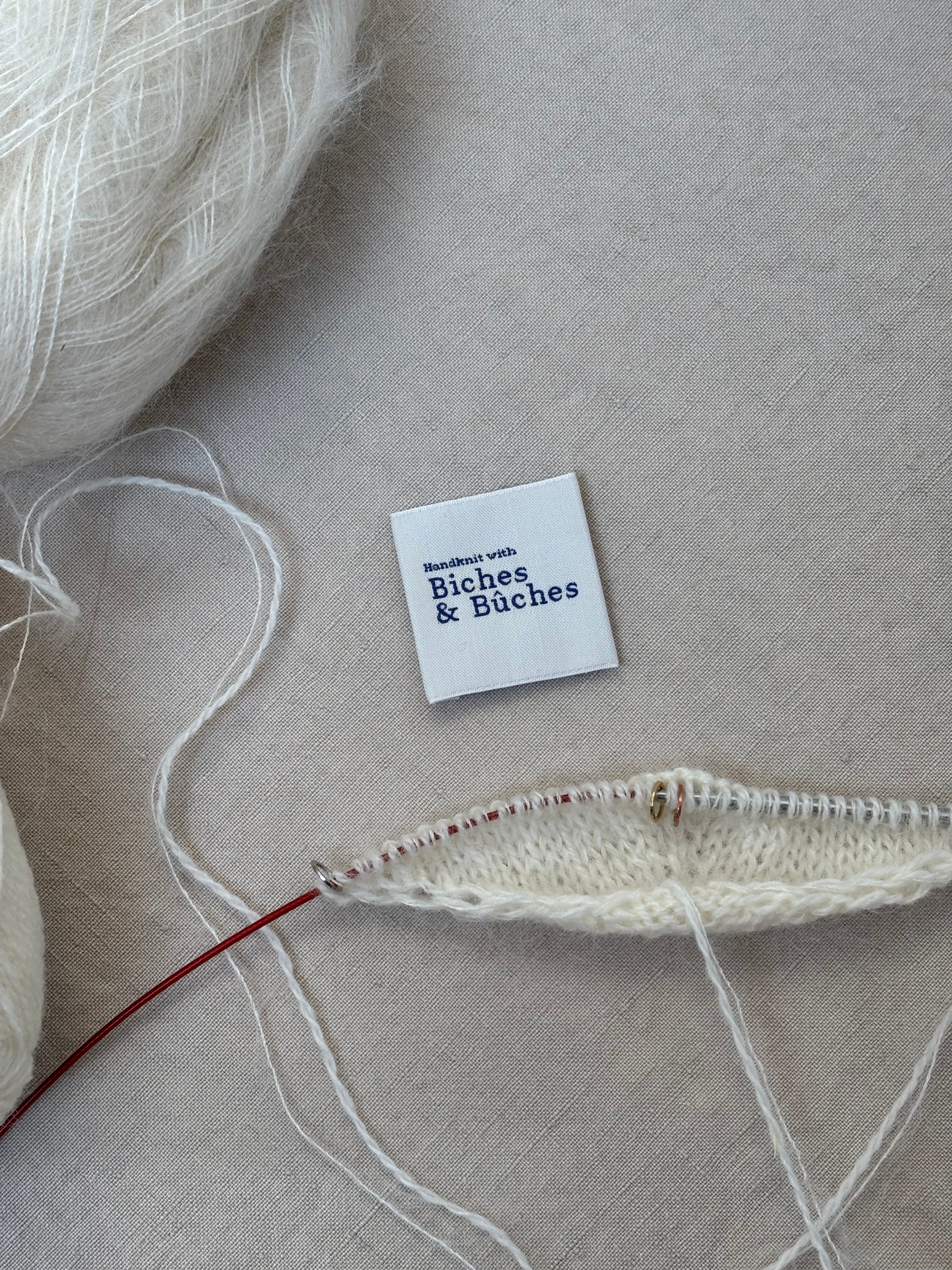 Sew-in Biches & Bûches Signature Label