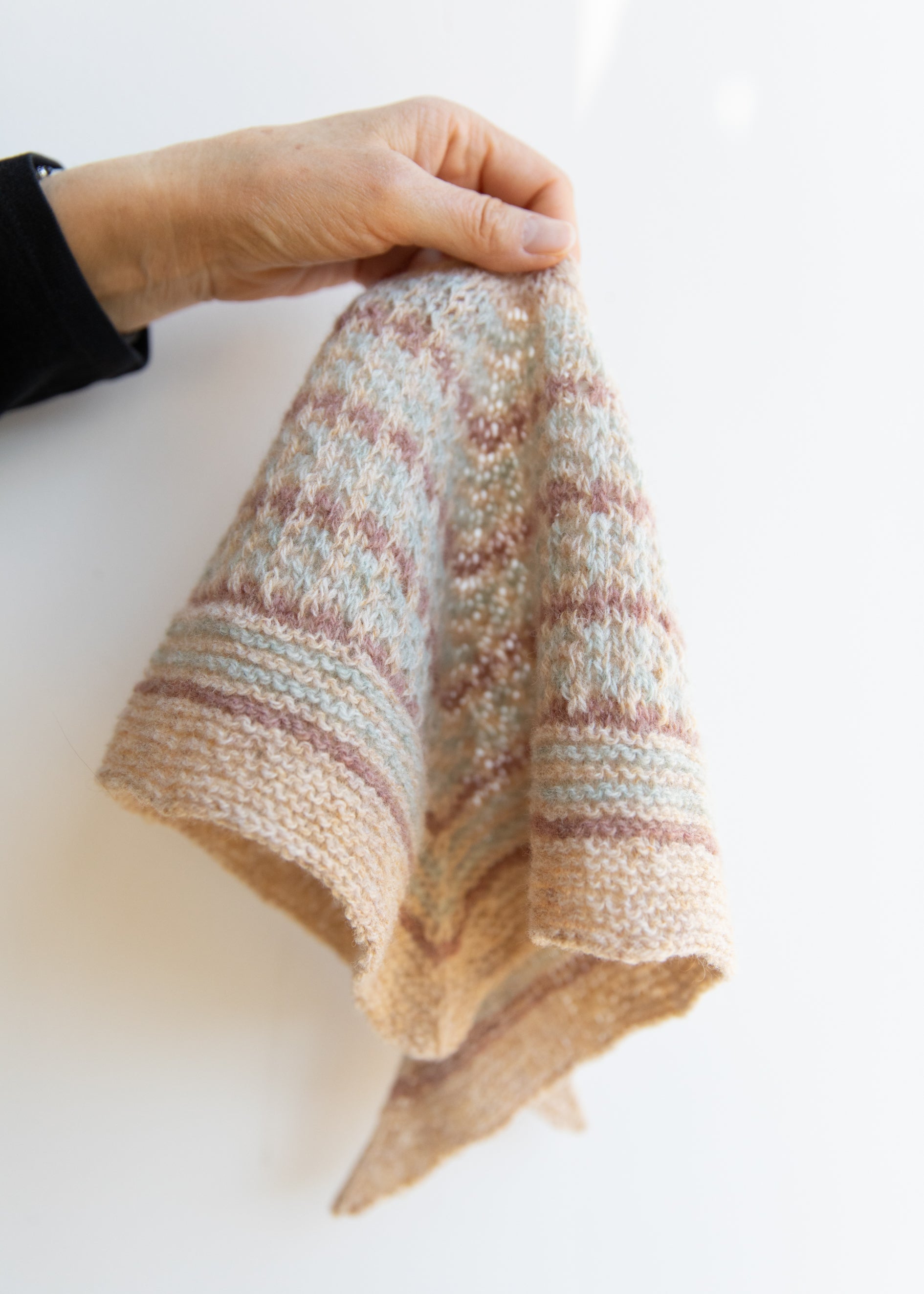 Isla Shawl - PDF Pattern in English