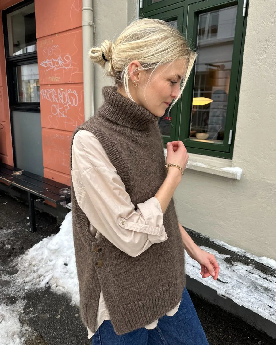 Lulu Slipover Chunky Edition by PetiteKnit x Hjelholt