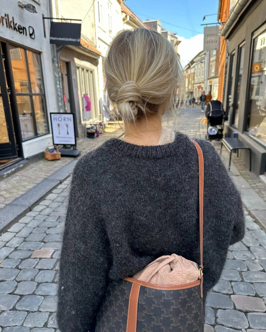 Sonja Sweater by PetiteKnit x Hjelholt