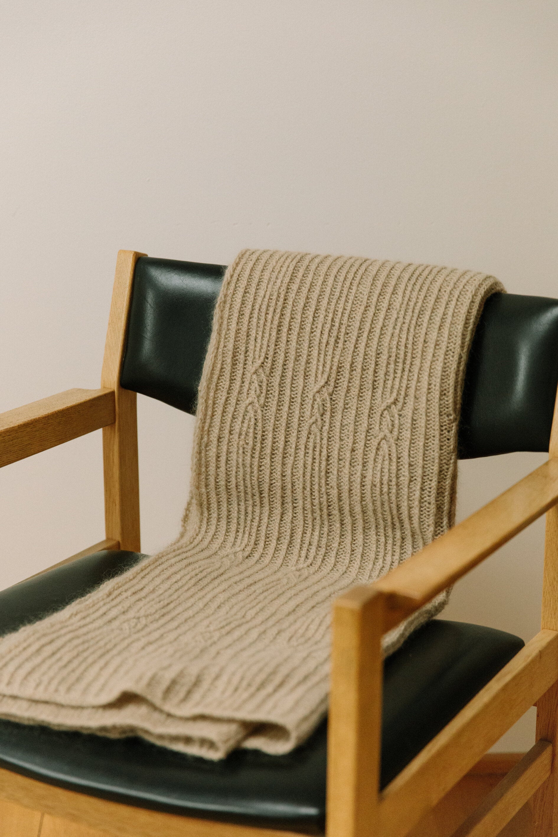 WH - Biches & Bûches no. 66 - pdf pattern in English