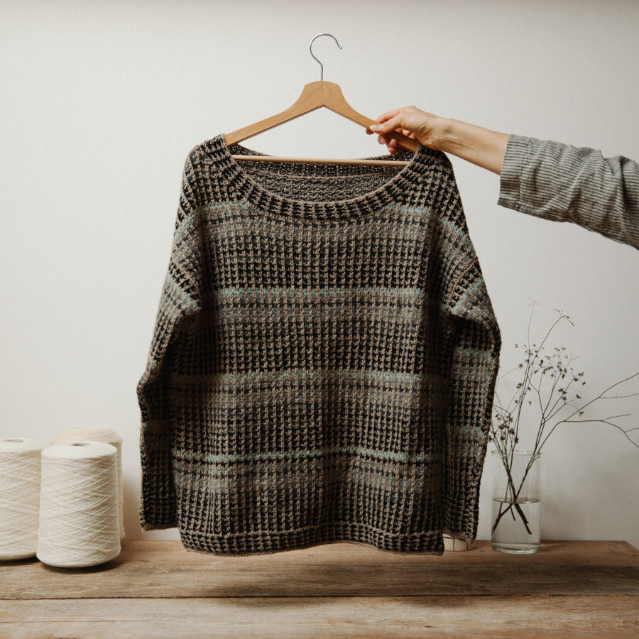 Biches & Bûches no. 5 - Caroline's sweater - patron pdf en français