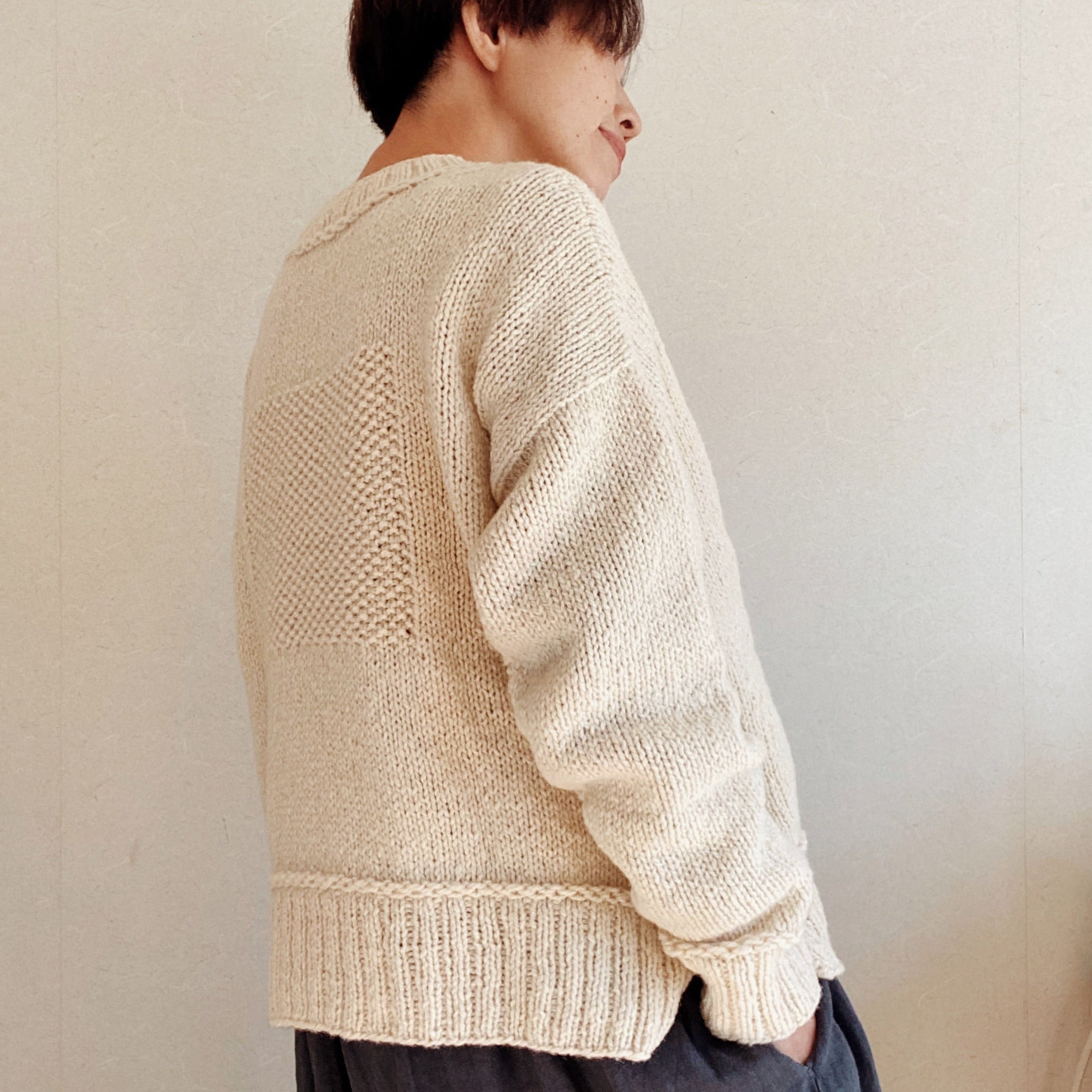 To Draw Sweater by Rie Kouvive